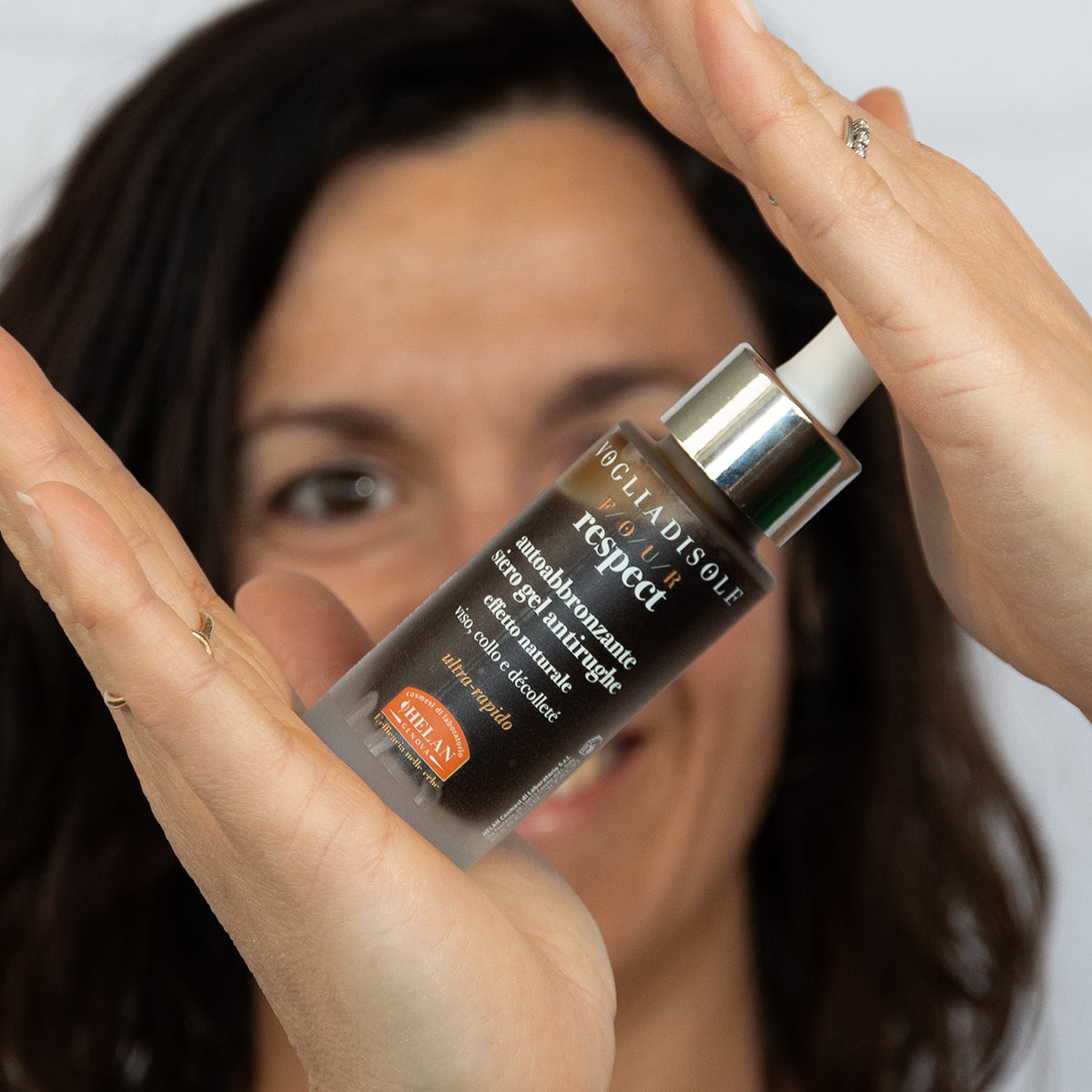 Helan Voglia di Sole – Autoabbronzante Siero Gel Antirughe